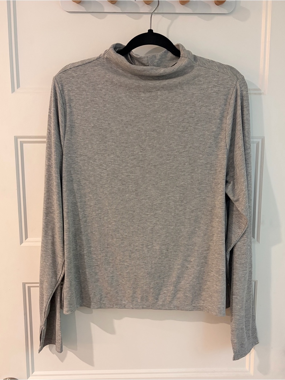 Old Navy Women's Ultralite Go-Dry Long Sleeve Ruched Back Top | XXL